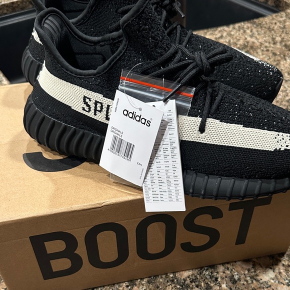 Adidas Yeezy Boost 350 V2 Black White Sneakers
